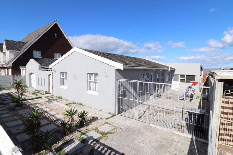 4 Bedroom Property for Sale in Strandfontein Western Cape
